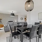 Sunny House By Homie Canhas