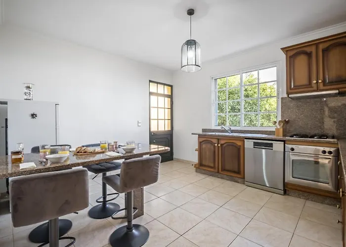 Sunny House By Homie * Canhas