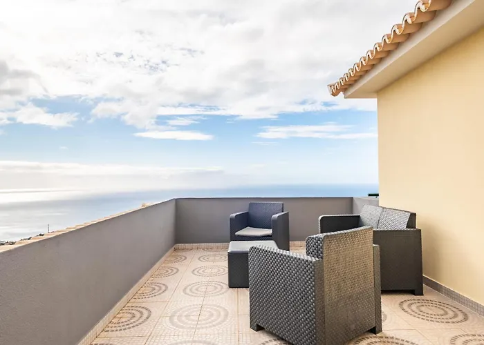 Sunny House By Homie *