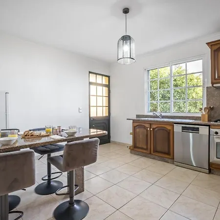 Sunny House By Homie * Canhas